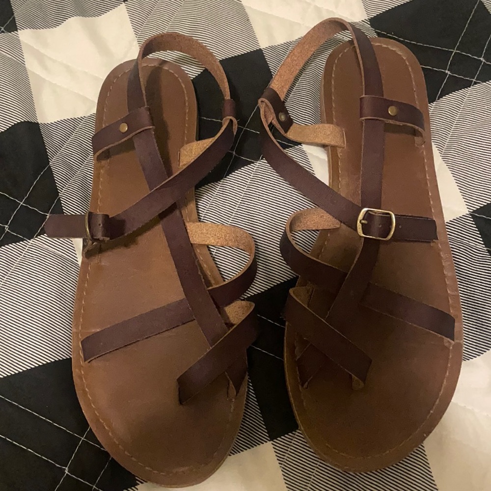 MOSSIMO SANDALS